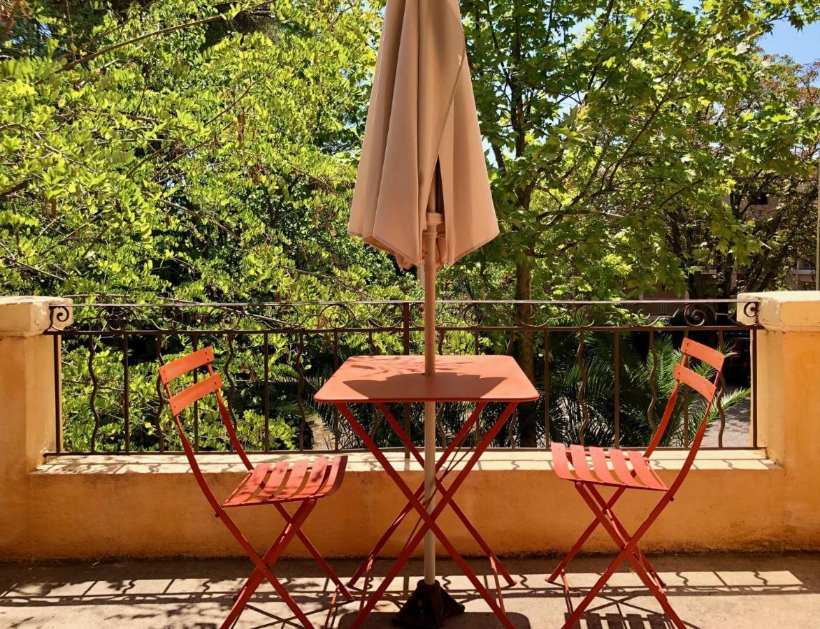 Roumanille Couette-café