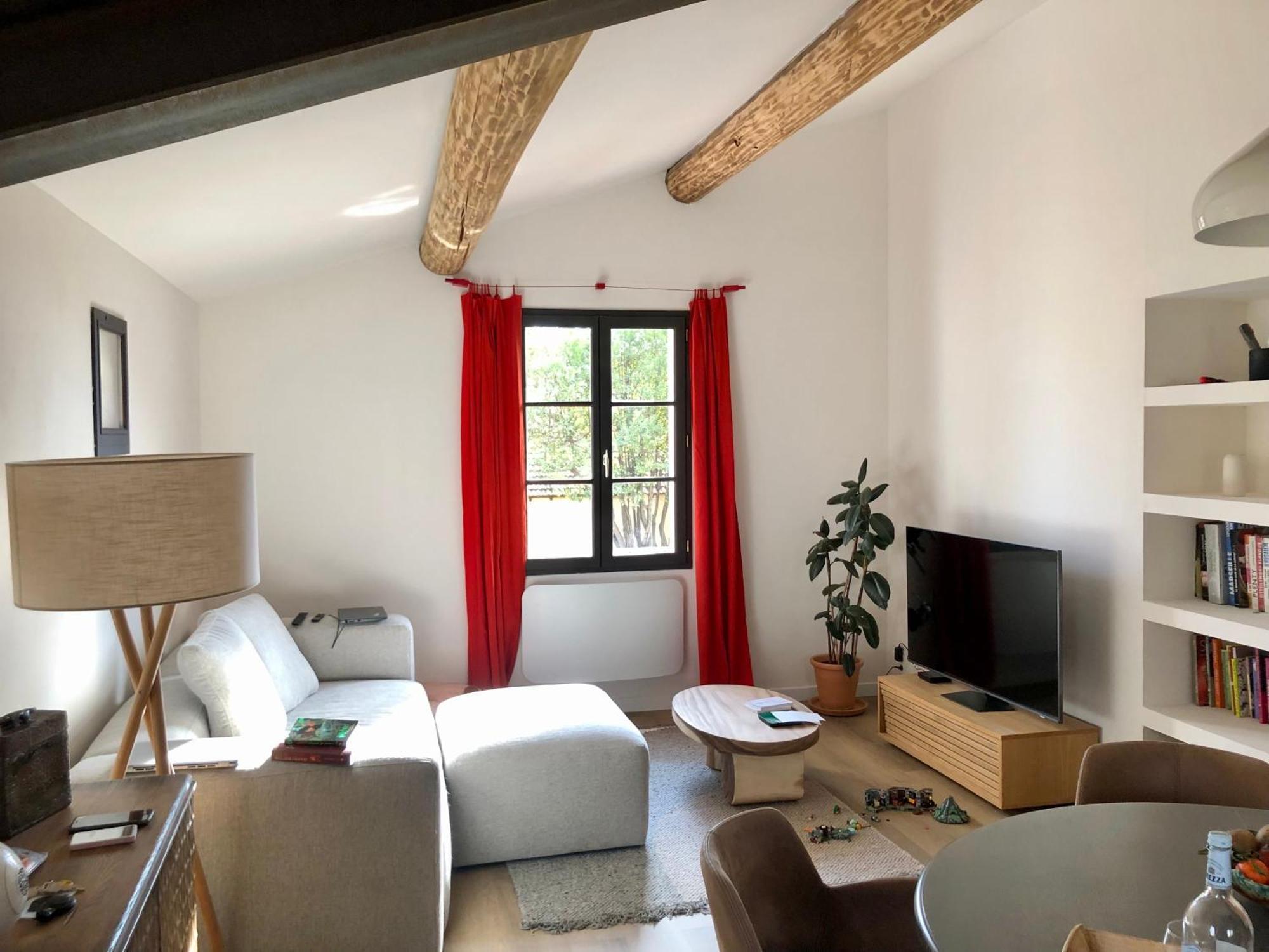 Roumanille Bed & Breakfast